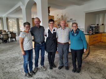 Milchbäuerinnen «kapern» das Hotel Waldhaus am See - Nov. 23